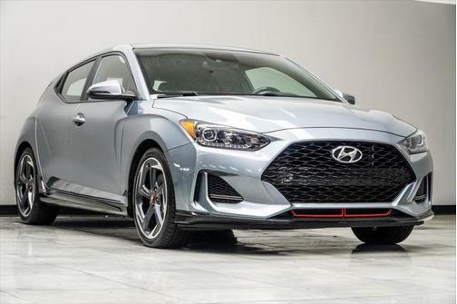 2020 Hyundai Veloster Base