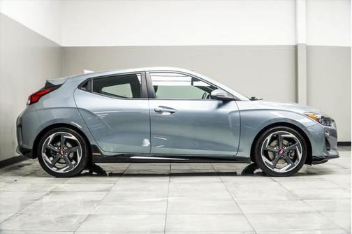 2020 Hyundai Veloster Base