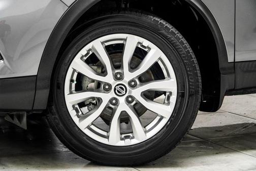 2021 Nissan Rogue Sport SV