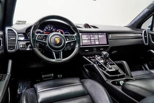 2021 Porsche Cayenne GTS