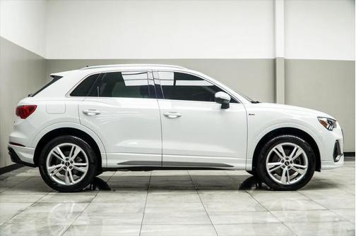 2022 Audi Q3 45 S line Premium Plus