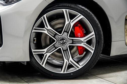 2020 Kia Stinger GT1