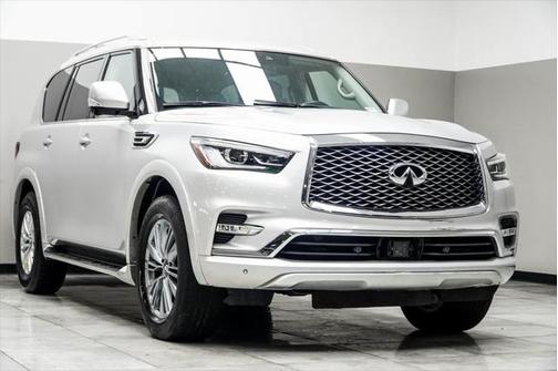 2022 INFINITI QX80 Luxe