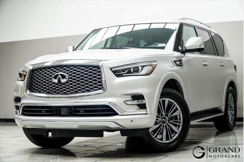 2022 INFINITI QX80 Luxe