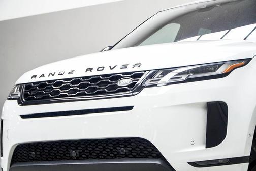 Fuji White 2020 Land Rover Range Rover Evoque SE