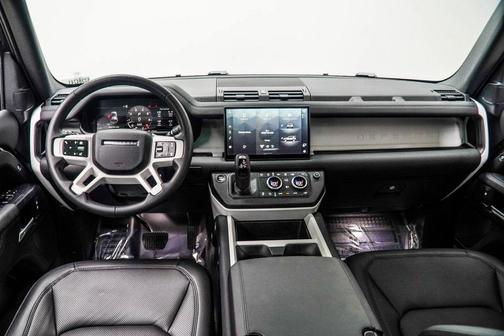 2025 Land Rover Defender 110 P300