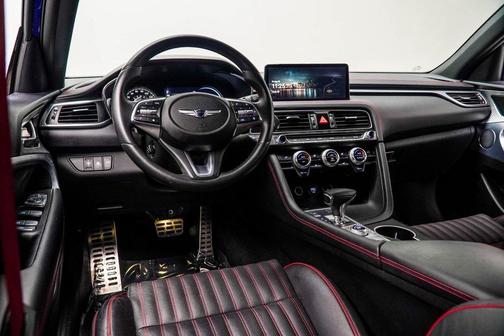 2023 Genesis G70 2.0T RWD