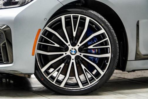 2021 BMW 750 i xDrive