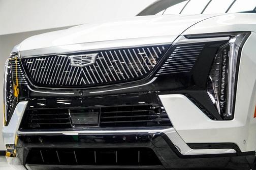 2025 Cadillac Escalade IQ Luxury 2