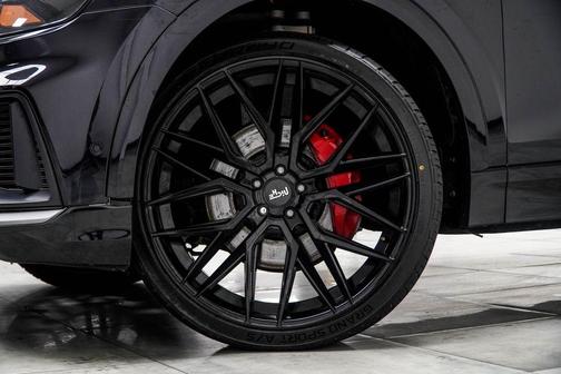 Orca Black Metallic 2019 Audi Q8 3.0T Premium