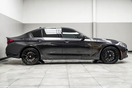 2023 BMW 540 i xDrive