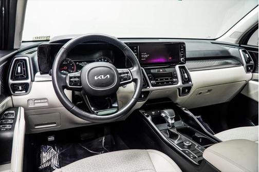 2023 Kia Sorento S