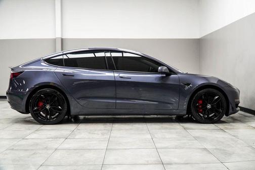 2023 Tesla Model 3 Performance