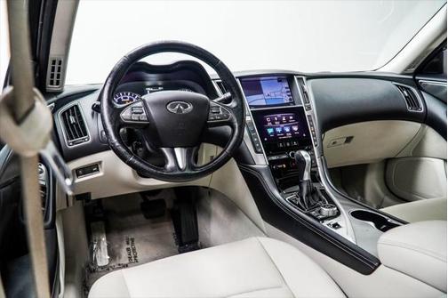 2016 INFINITI Q50 3.0T Premium