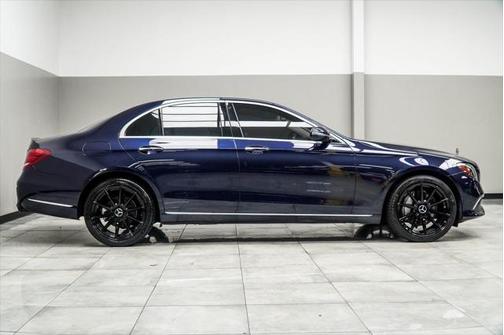 2017 Mercedes-Benz E-Class 4MATIC