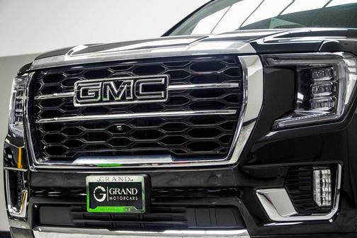 2024 GMC Yukon XL SLT