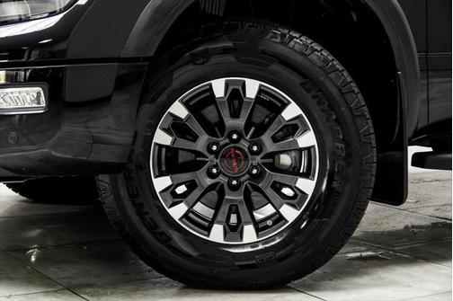 2024 Nissan Titan PRO-4X