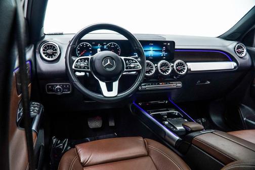 White 2023 Mercedes-Benz GLB 250 Base