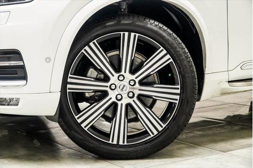 2022 Volvo XC90 T6 Inscription
