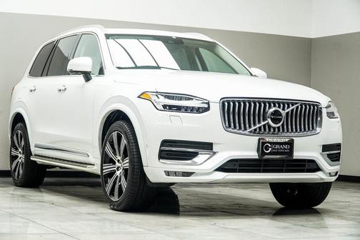 2022 Volvo XC90 T6 Inscription