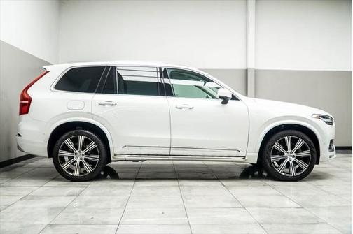 2022 Volvo XC90 T6 Inscription