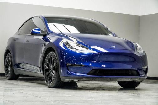 2022 Tesla Model Y Long Range Dual Motor All-Wheel Drive