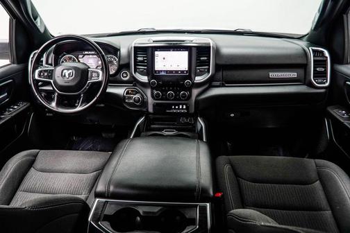 Bright White Clearcoat 2022 RAM 1500 Big Horn/Lone Star