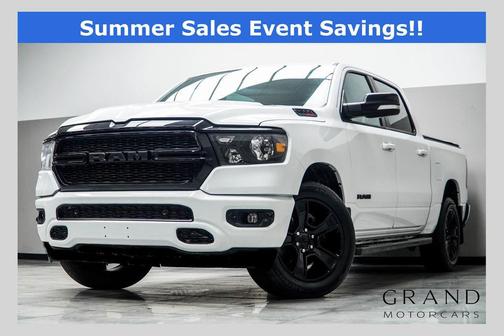 Bright White Clearcoat 2022 RAM 1500 Big Horn/Lone Star