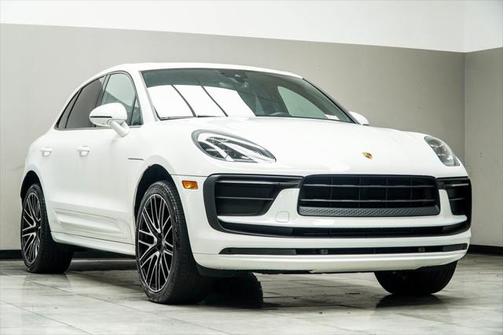 2022 Porsche Macan Base