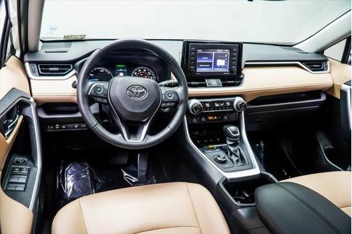 2022 Toyota RAV4 Hybrid XLE Premium