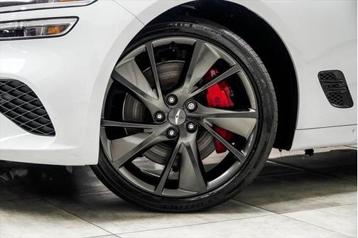 2022 Genesis G70 3.3T AWD