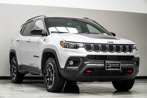 2024 Jeep Compass Trailhawk