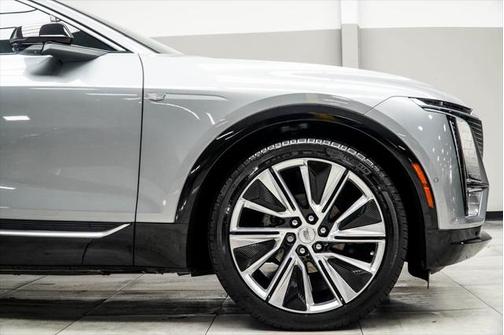 2024 Cadillac LYRIQ Luxury w/1SE
