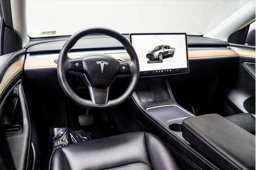 2022 Tesla Model Y Long Range Dual Motor All-Wheel Drive