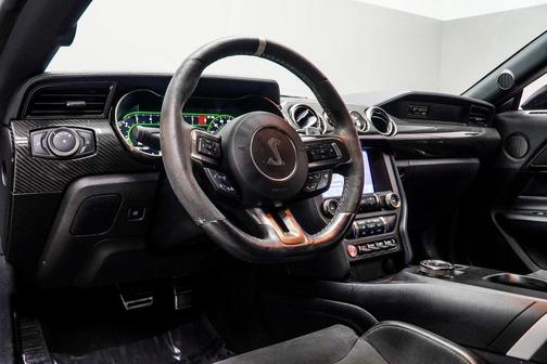 2022 Ford Shelby GT500 Base