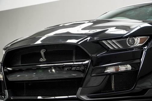 2022 Ford Shelby GT500 Base
