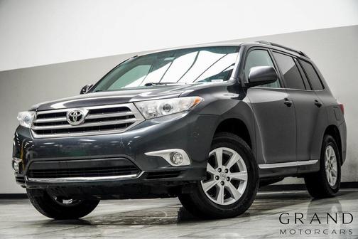2013 Toyota Highlander SE