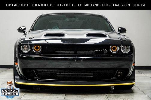 Pitch Black Clearcoat 2023 Dodge Challenger SRT Hellcat