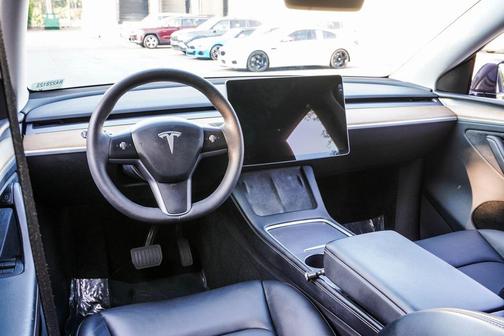 2024 Tesla Model Y Long Range Dual Motor All-Wheel Drive