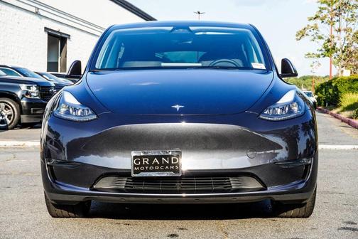 2024 Tesla Model Y Long Range Dual Motor All-Wheel Drive