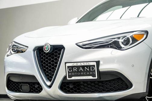 2023 Alfa Romeo Stelvio Ti