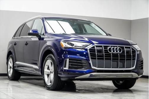 2022 Audi Q7 45 Premium Plus