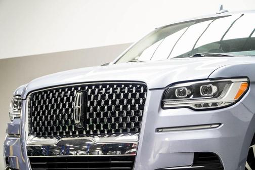 2022 Lincoln Navigator Black Label