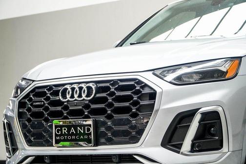 2023 Audi Q5 45 S line Premium Plus