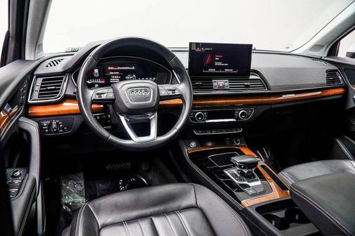 2023 Audi Q5 45 S line Premium Plus