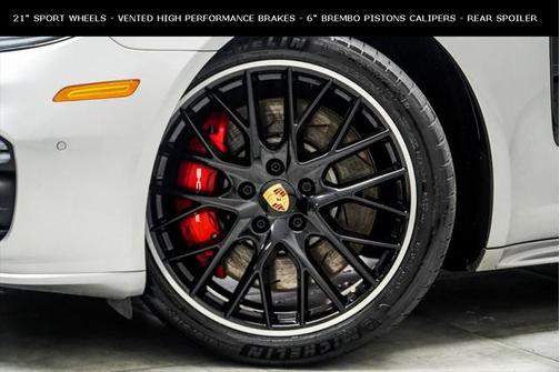 2018 Porsche Panamera Turbo