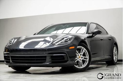 2017 Porsche Panamera Base
