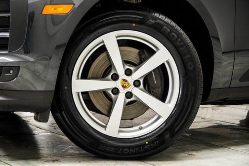 2019 Porsche Macan Base