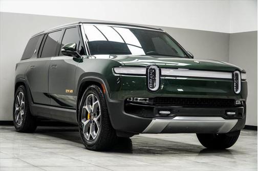 2023 Rivian R1S Adventure