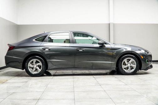 2023 Hyundai SONATA SE